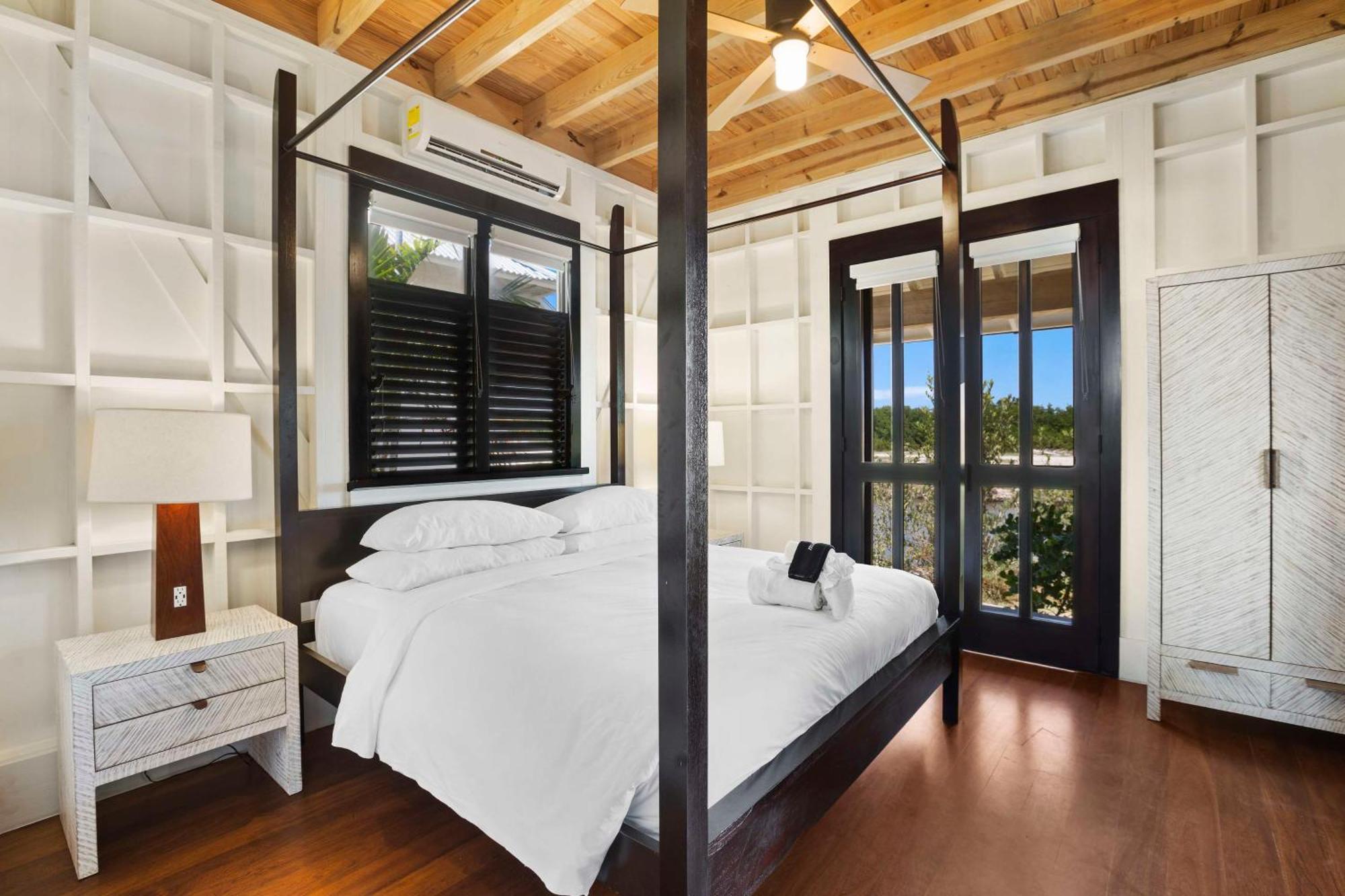 Mahogany Bay Resort And Beach Club, Curio Collection San Pedro  Exterior photo