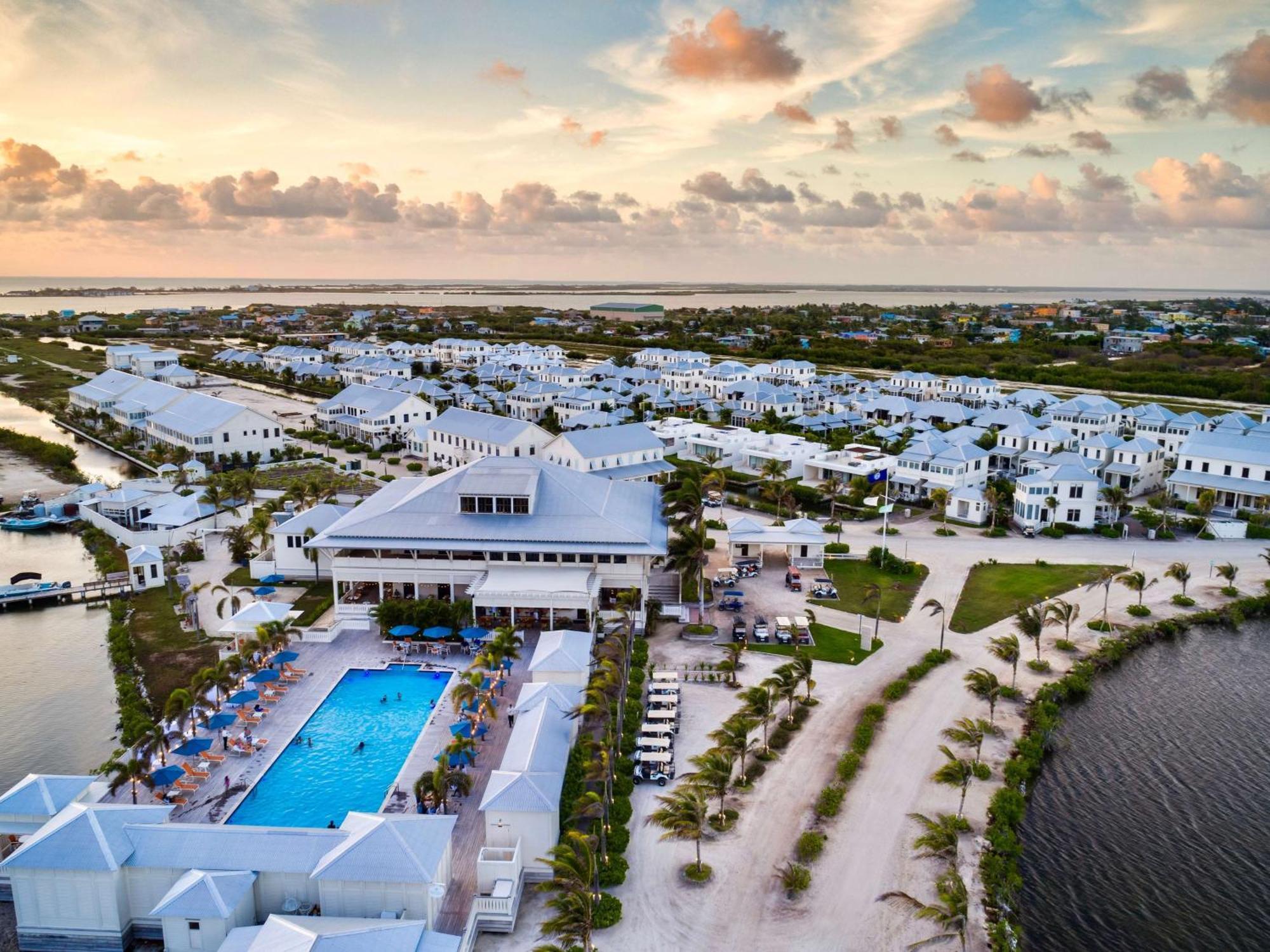 Mahogany Bay Resort And Beach Club, Curio Collection San Pedro  Exterior photo