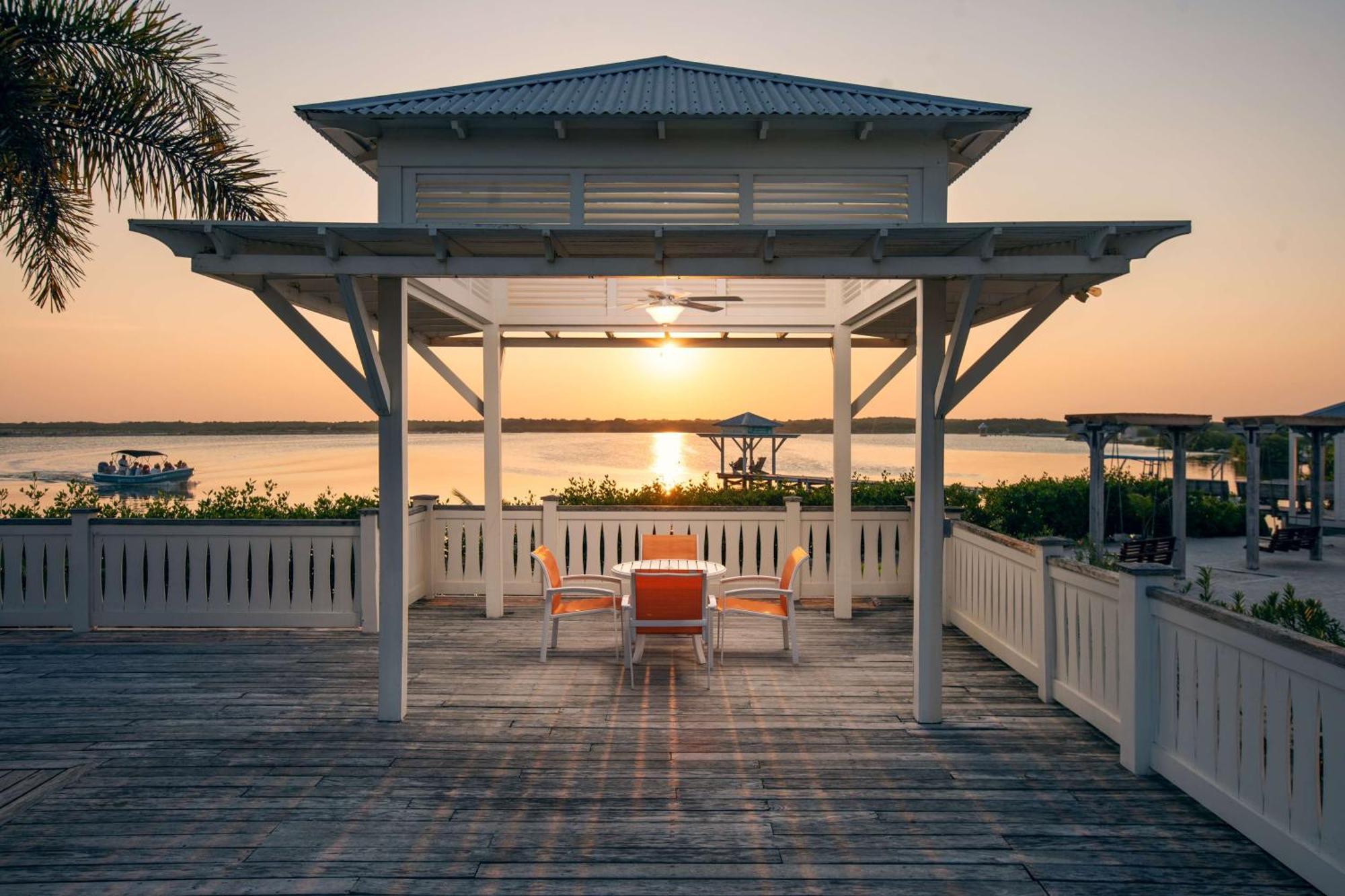 Mahogany Bay Resort And Beach Club, Curio Collection San Pedro  Exterior photo